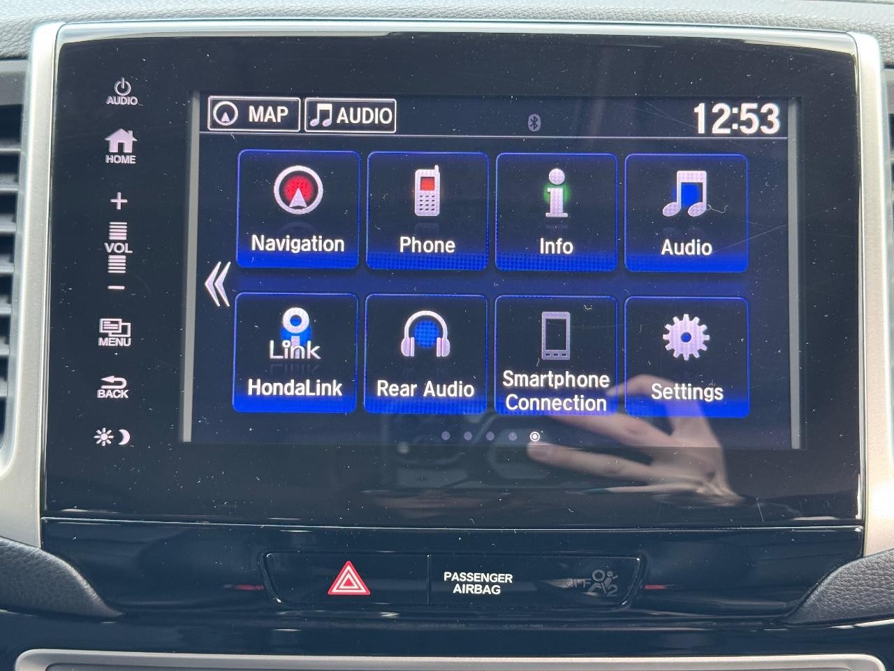 Honda Pilot Vehicle Full-screen Gallery Image 14