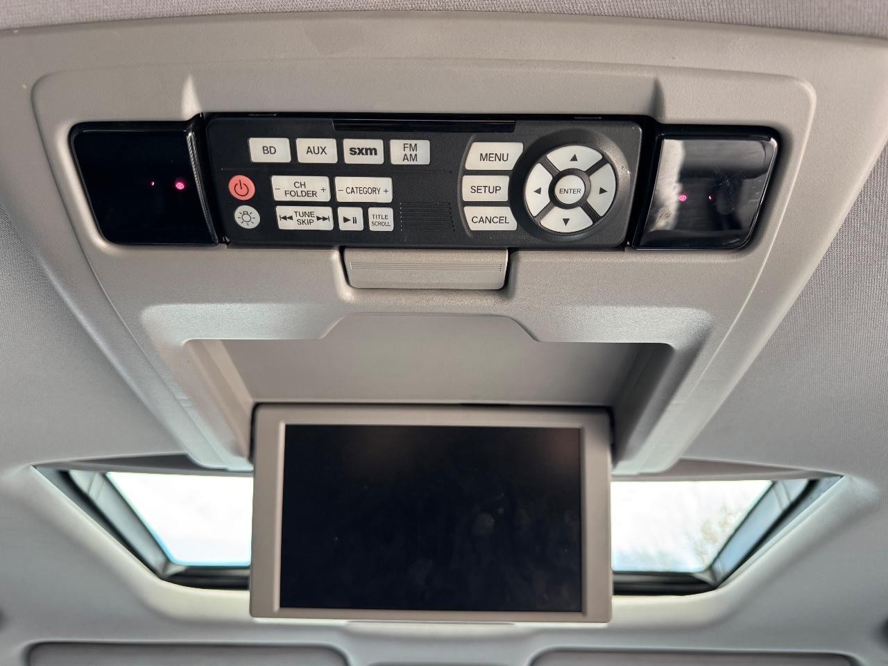 Honda Pilot Vehicle Full-screen Gallery Image 17