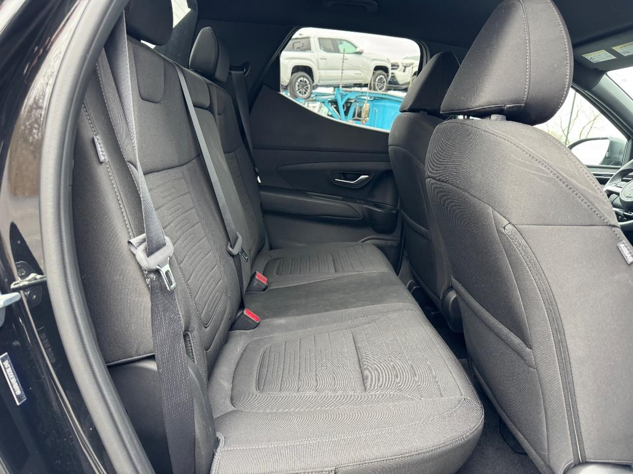 Hyundai Santa Cruz Vehicle Full-screen Gallery Image 10