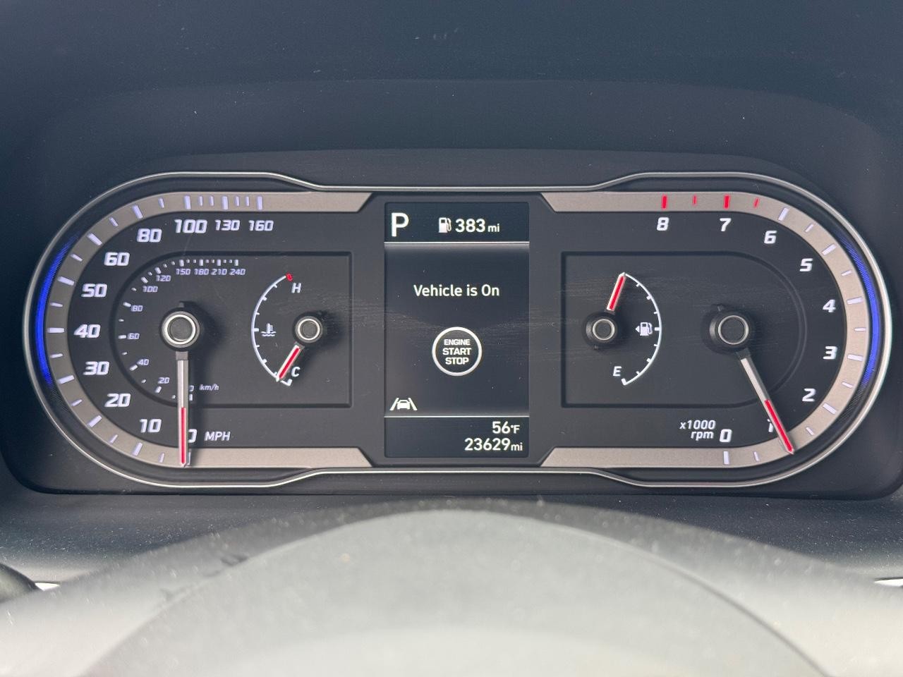 Hyundai Santa Cruz Vehicle Full-screen Gallery Image 17