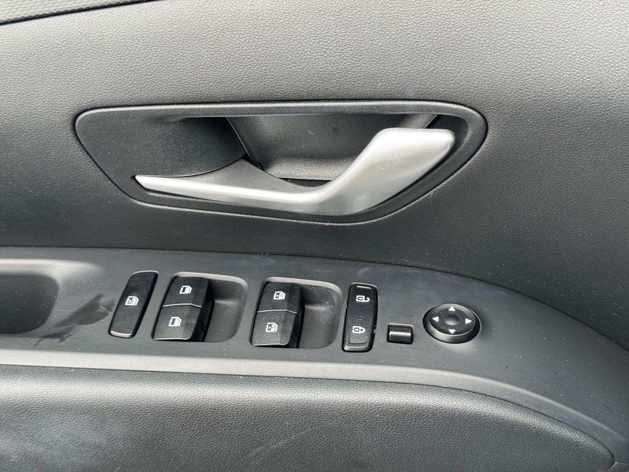 Hyundai Santa Cruz Vehicle Full-screen Gallery Image 22