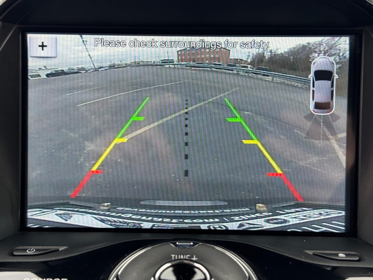 Ford Escape Vehicle Full-screen Gallery Image 24