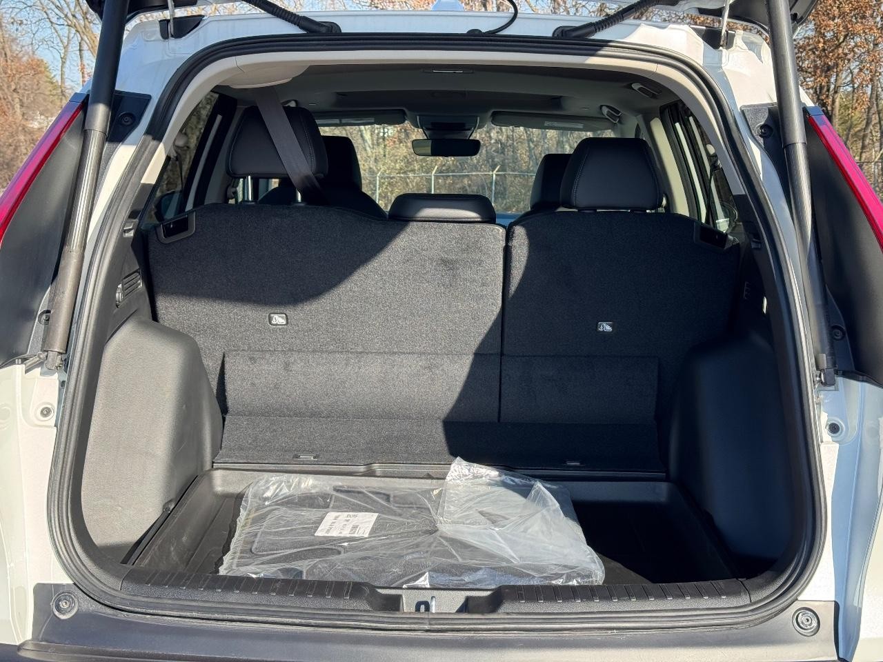 Honda CR-V Vehicle Full-screen Gallery Image 04