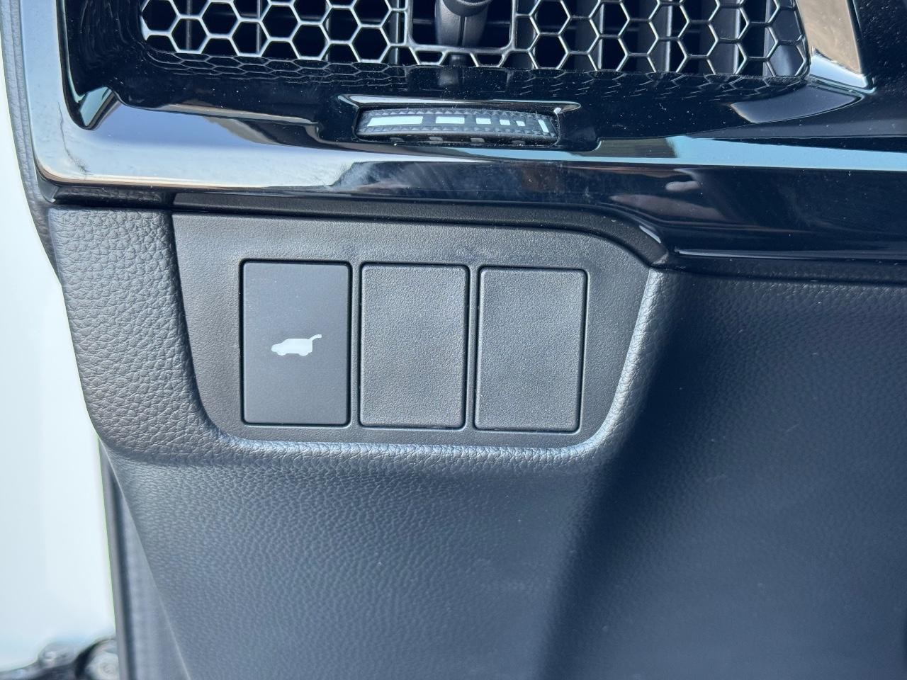 Honda CR-V Vehicle Full-screen Gallery Image 23