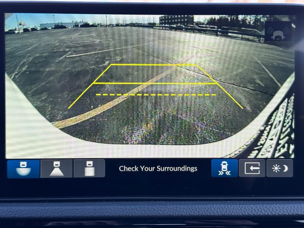 Honda CR-V Vehicle Full-screen Gallery Image 24