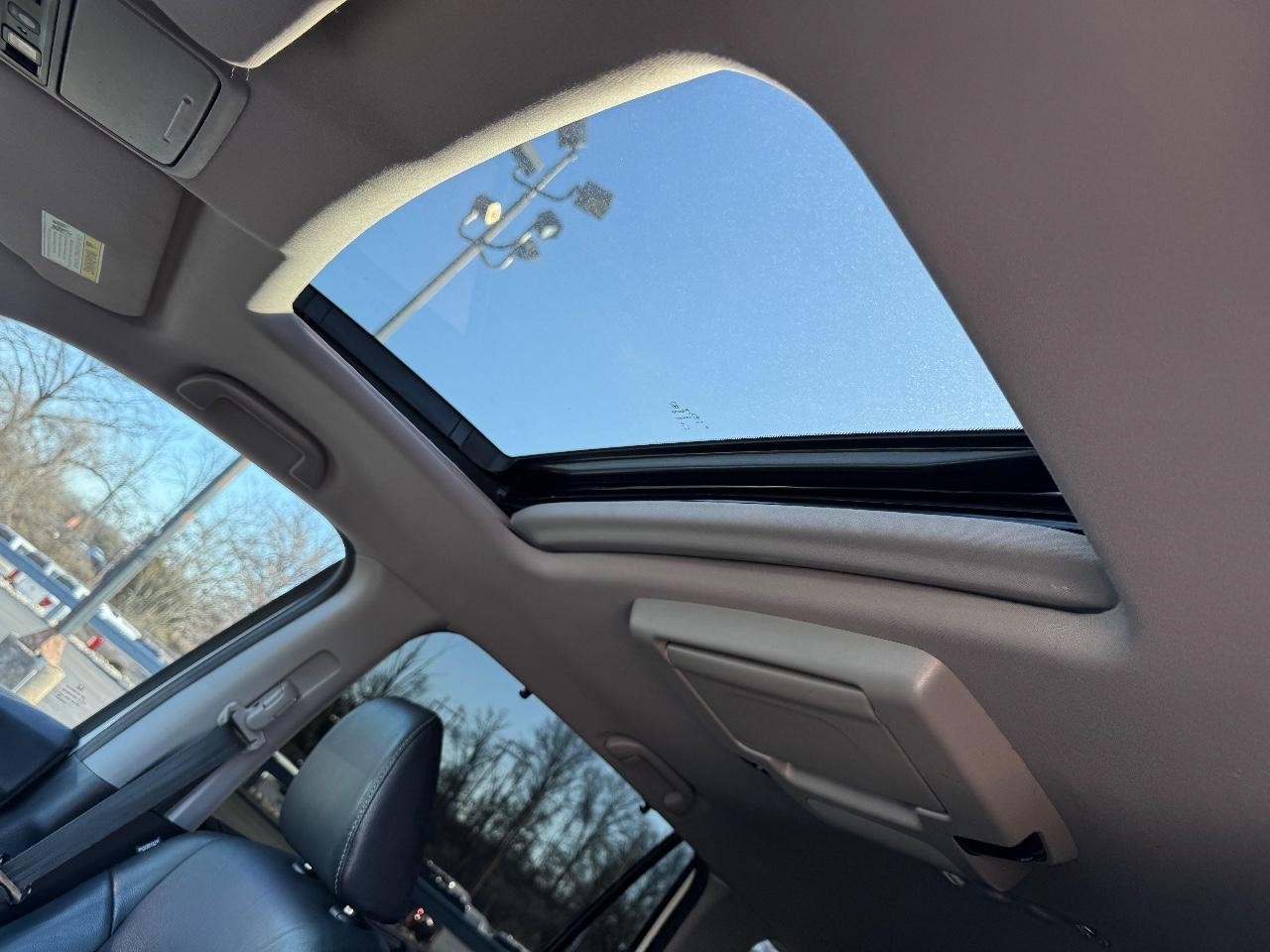 Honda Pilot Vehicle Full-screen Gallery Image 21