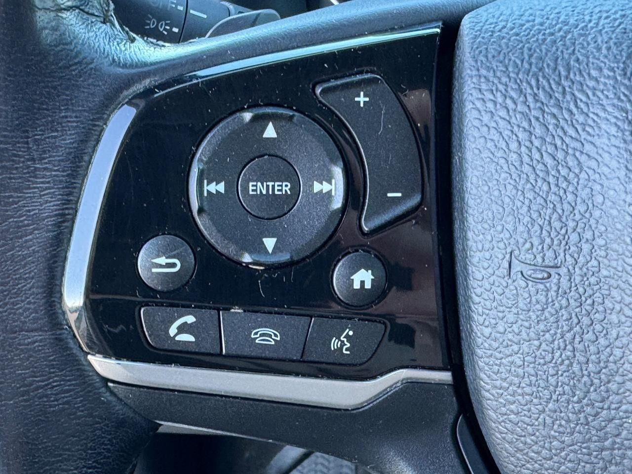 Honda Pilot Vehicle Full-screen Gallery Image 23