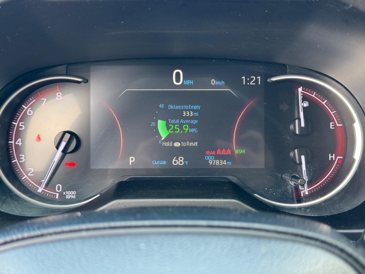 Toyota RAV4 Vehicle Full-screen Gallery Image 20