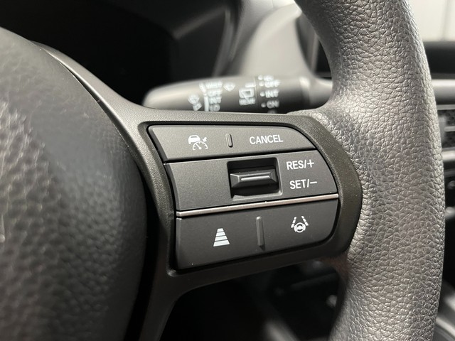 Honda HR-V Vehicle Full-screen Gallery Image 14