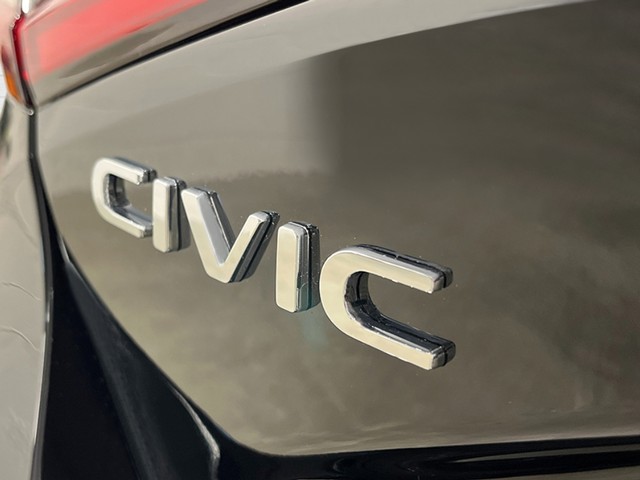 Honda Civic Hatchback Vehicle Full-screen Gallery Image 06