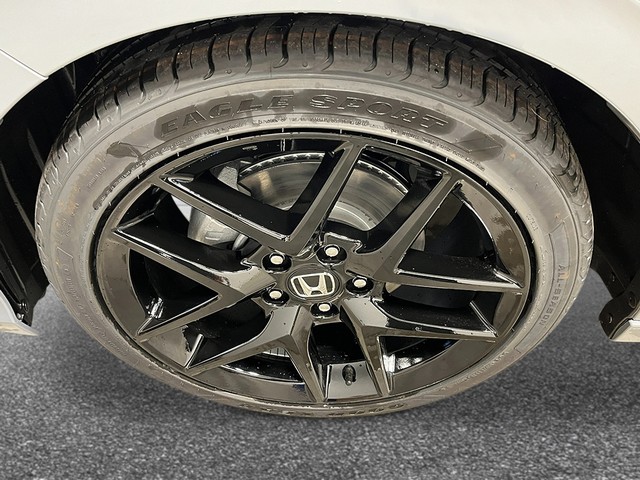 Honda Civic Hatchback Vehicle Full-screen Gallery Image 11