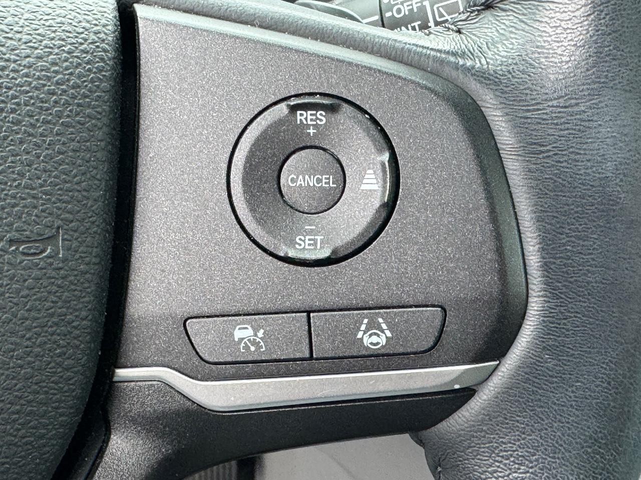 Honda Odyssey Vehicle Full-screen Gallery Image 22