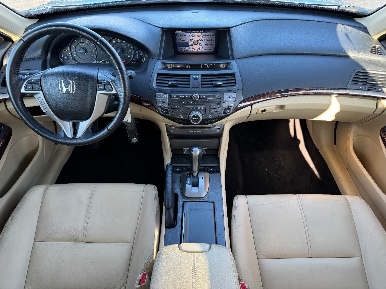 Honda Accord Crosstour Vehicle Full-screen Gallery Image 11