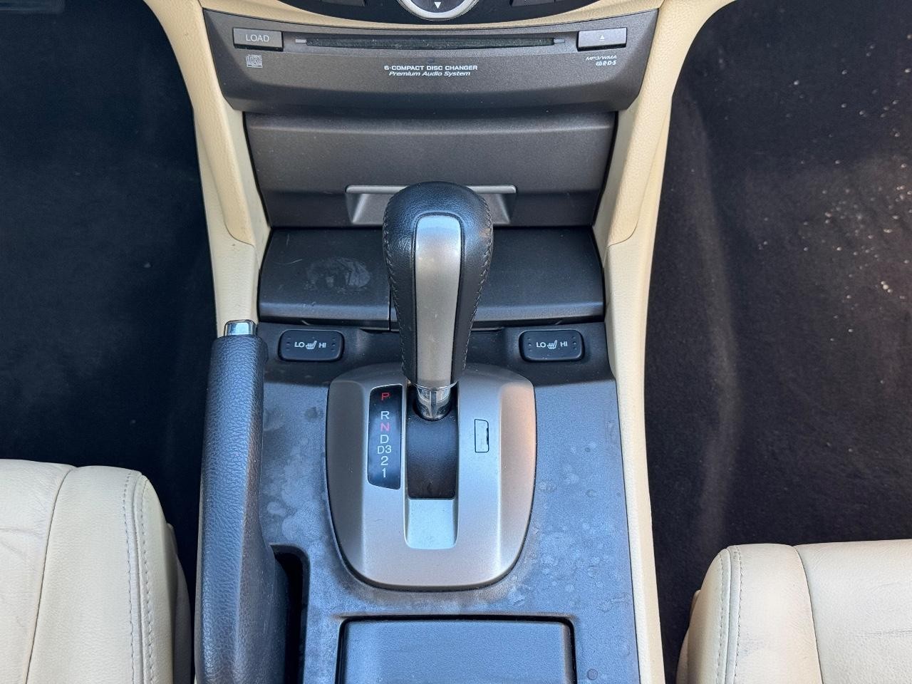 Honda Accord Crosstour Vehicle Full-screen Gallery Image 15