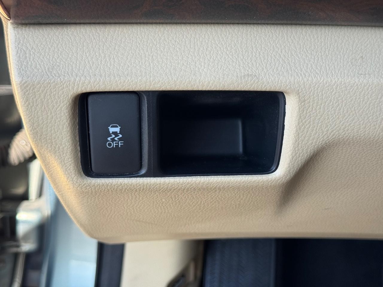 Honda Accord Crosstour Vehicle Full-screen Gallery Image 23