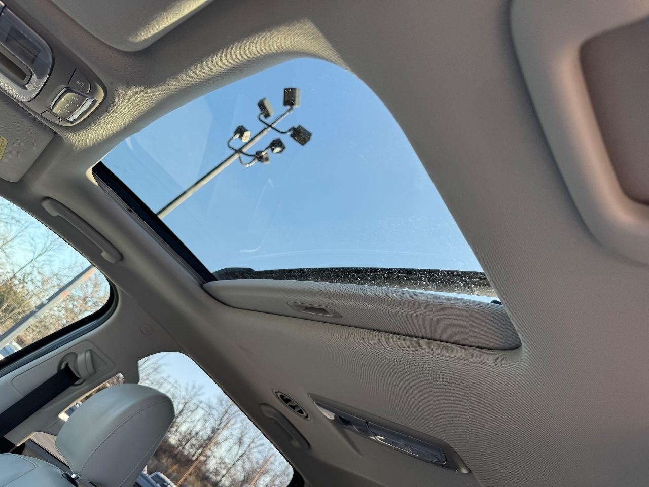 Kia Telluride Vehicle Full-screen Gallery Image 19