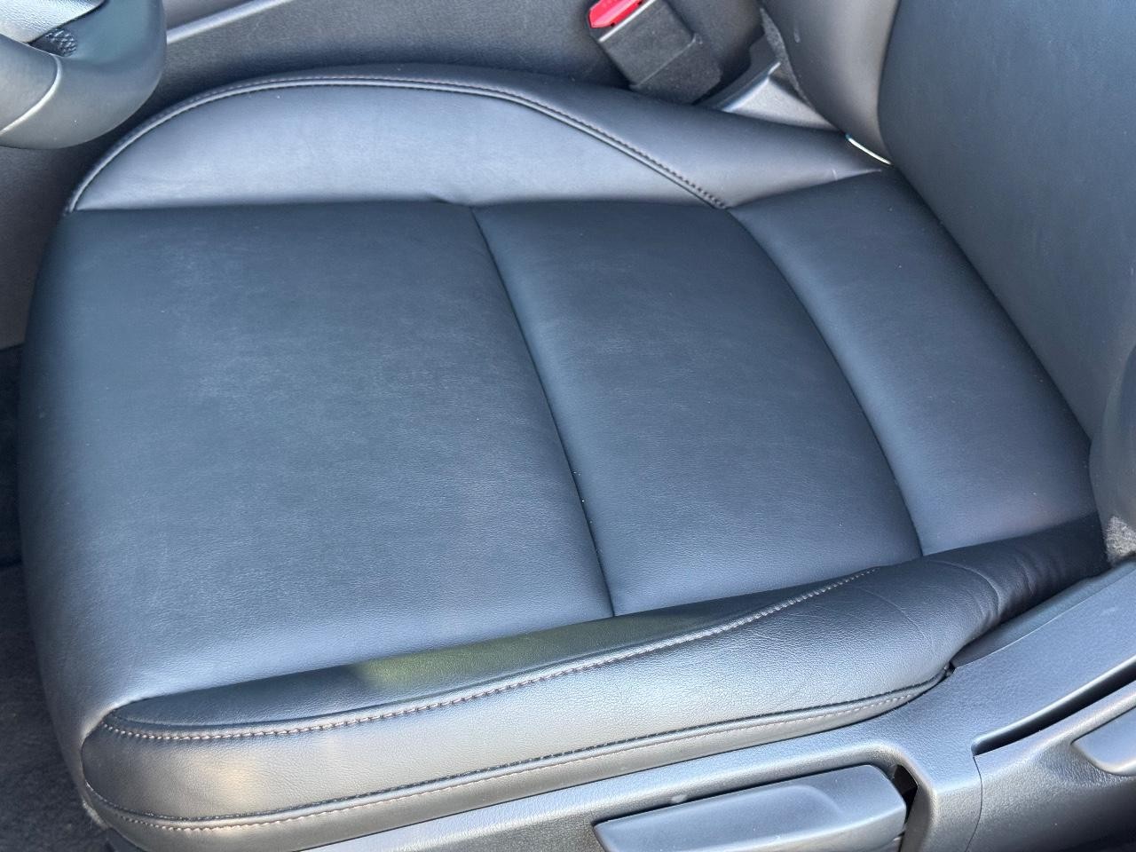 Mazda Mazda3 Hatchback Vehicle Full-screen Gallery Image 24