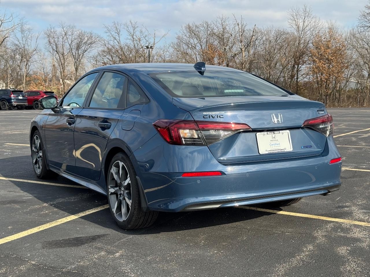 Honda Civic Sedan Hybrid Vehicle Full-screen Gallery Image 06