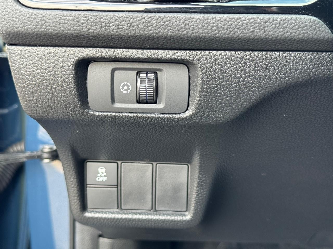 Honda Civic Sedan Hybrid Vehicle Full-screen Gallery Image 22