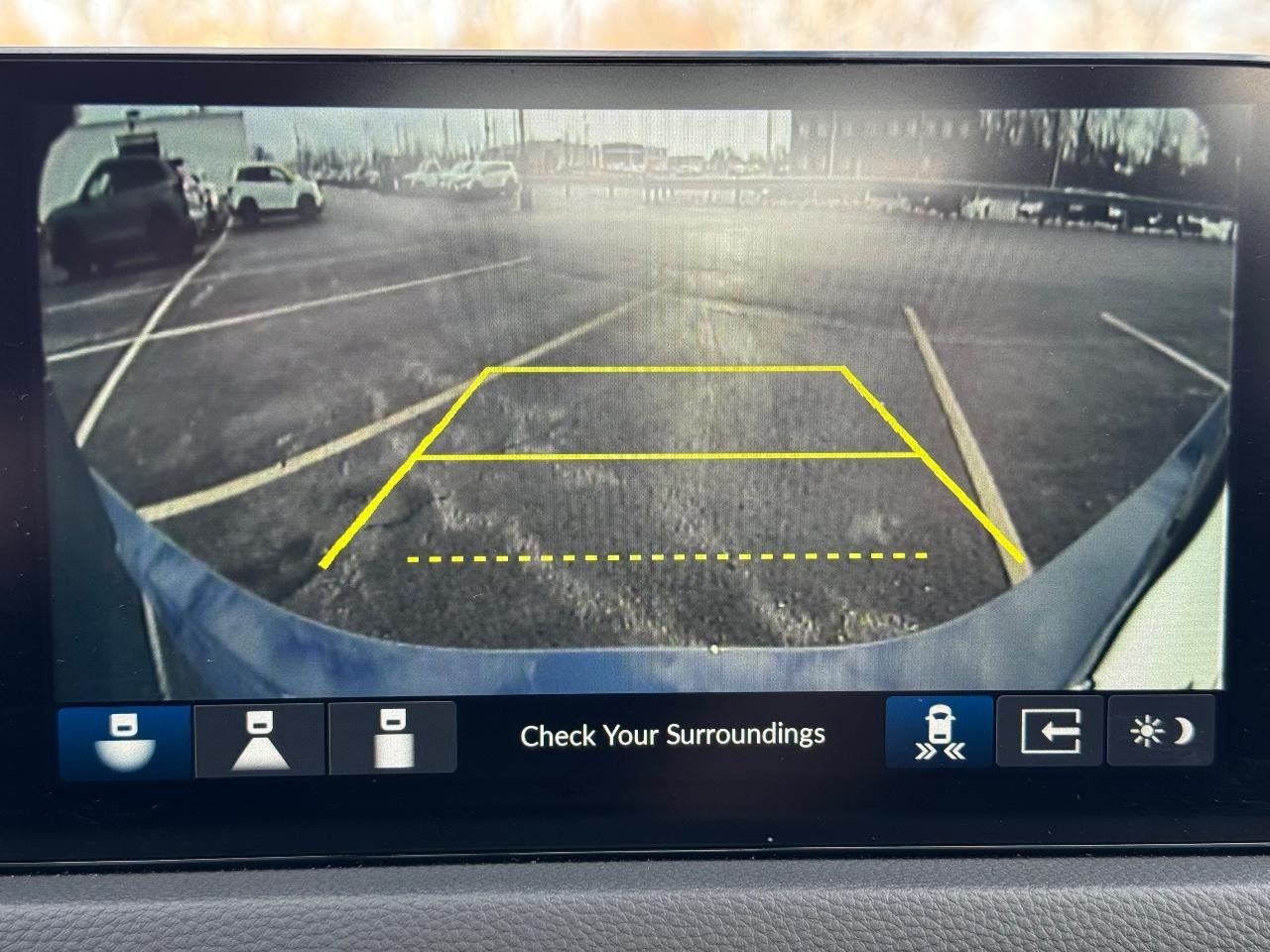 Honda Civic Sedan Hybrid Vehicle Full-screen Gallery Image 23