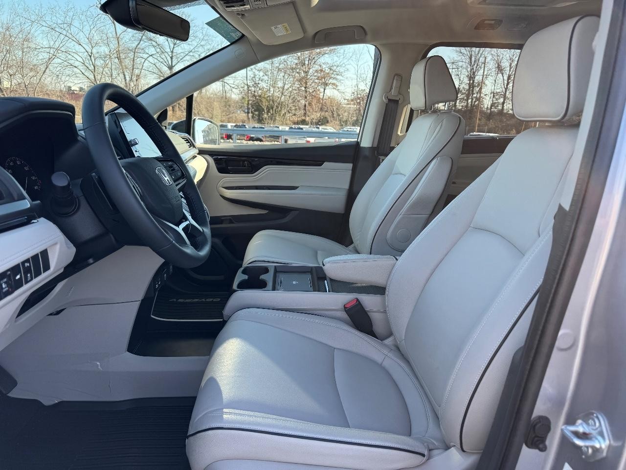 Honda Odyssey Vehicle Full-screen Gallery Image 19