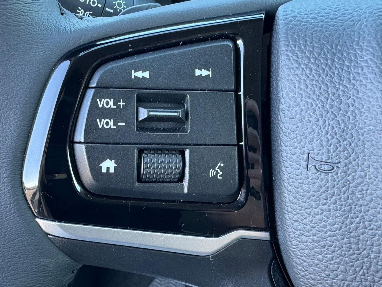 Honda Odyssey Vehicle Full-screen Gallery Image 22