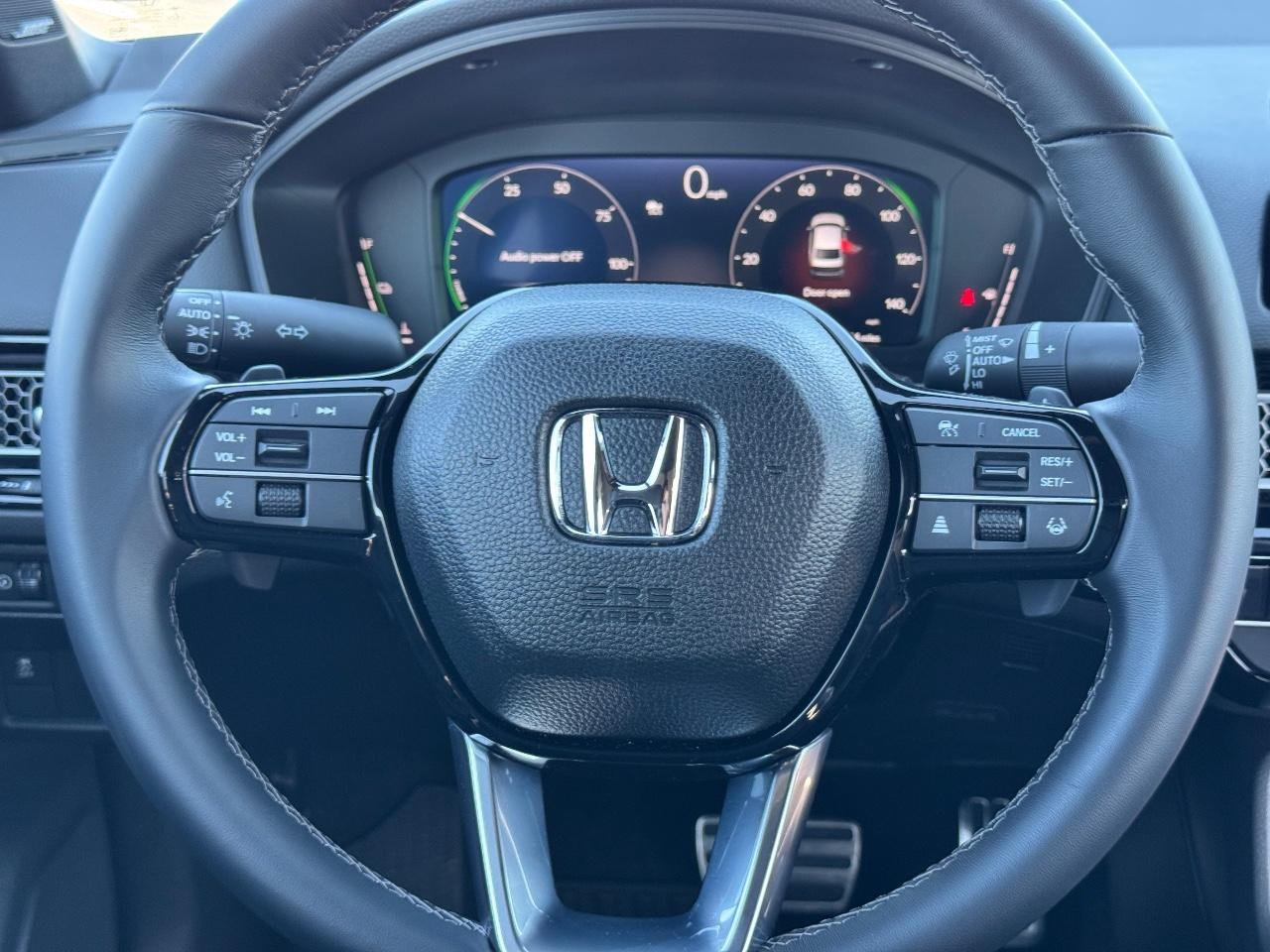 Honda Civic Sedan Hybrid Vehicle Full-screen Gallery Image 12