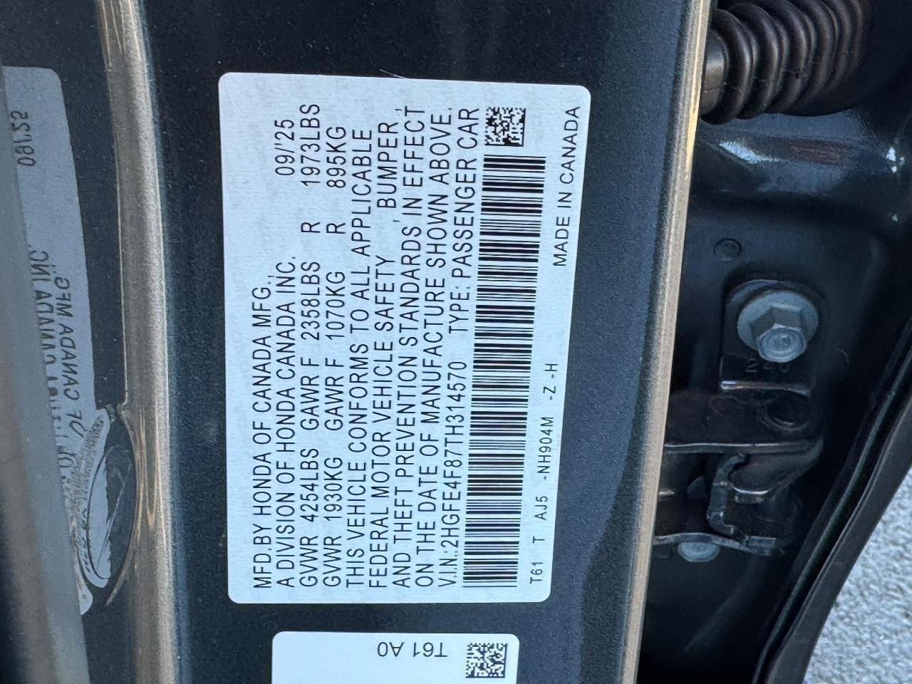 Honda Civic Sedan Hybrid Vehicle Full-screen Gallery Image 27