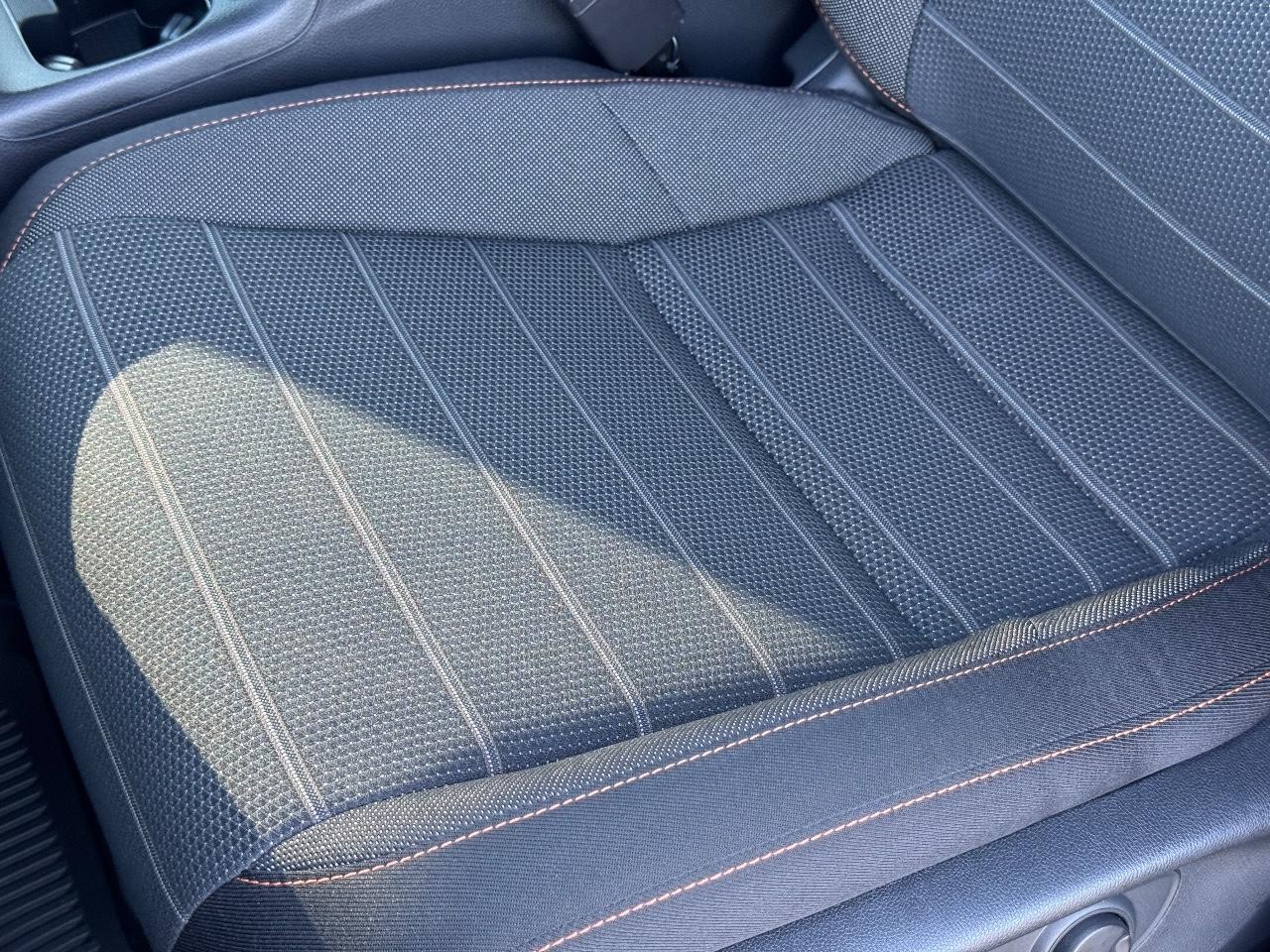 Honda CR-V Hybrid Vehicle Full-screen Gallery Image 25