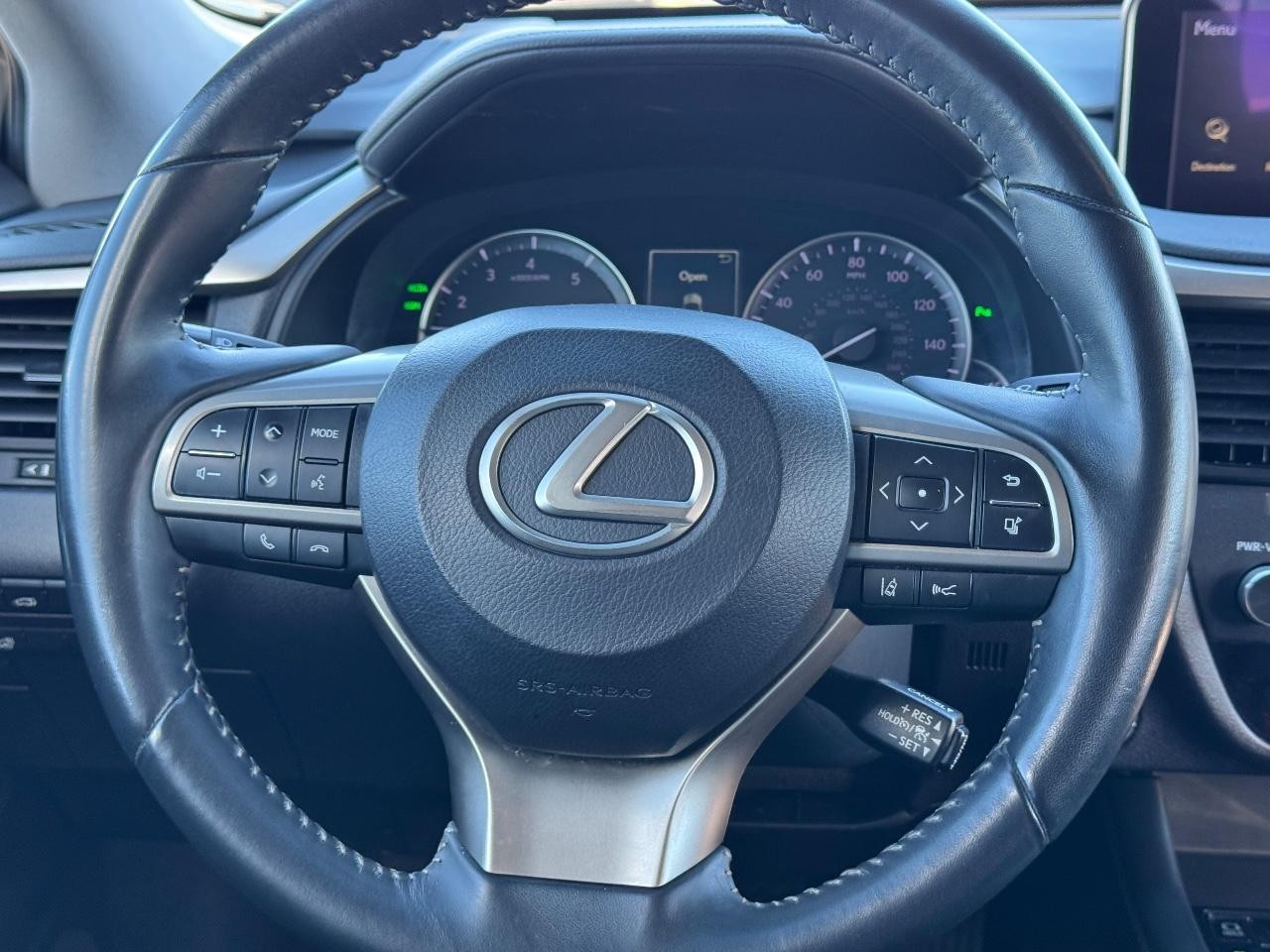 Lexus RX Vehicle Full-screen Gallery Image 12