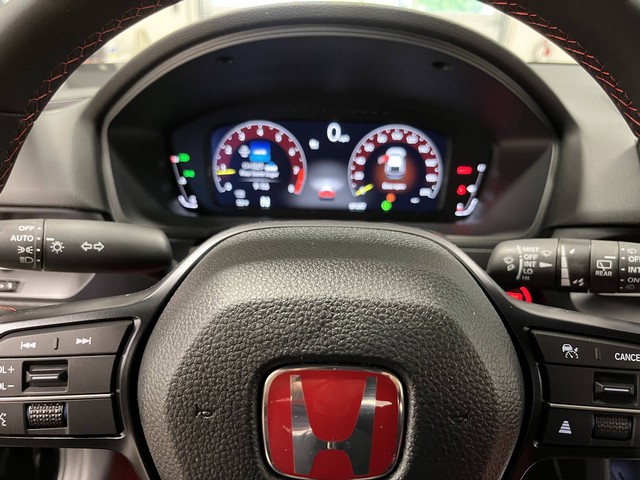 Honda Civic Type R Vehicle Full-screen Gallery Image 23