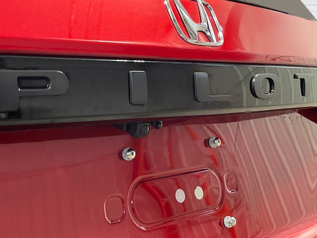 Honda Pilot Vehicle Full-screen Gallery Image 05