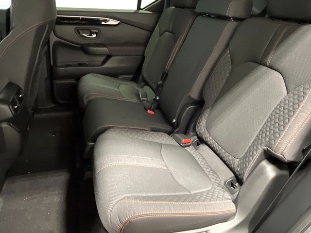 Honda Pilot Vehicle Full-screen Gallery Image 25