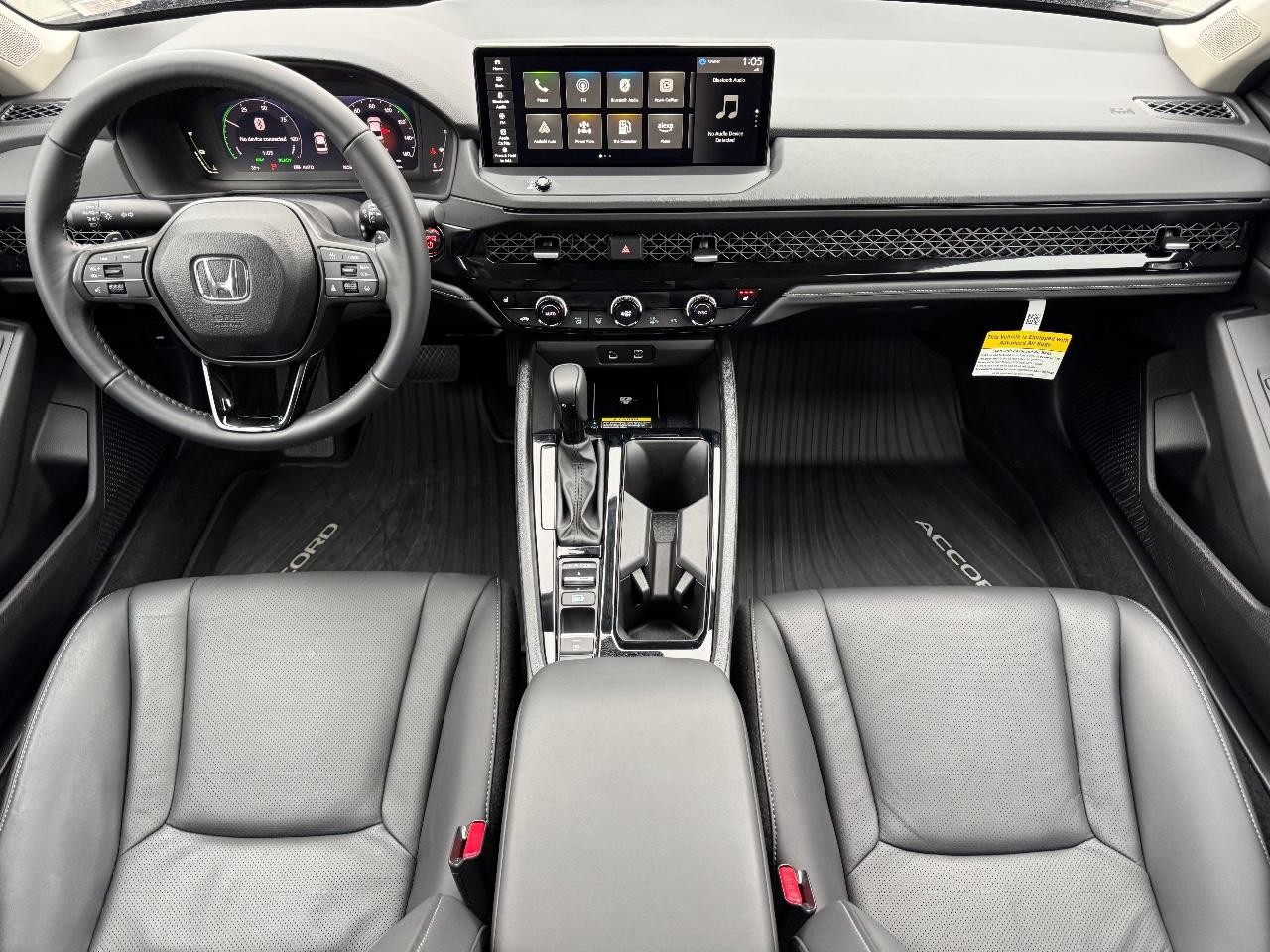 Honda Accord Hybrid Vehicle Full-screen Gallery Image 11