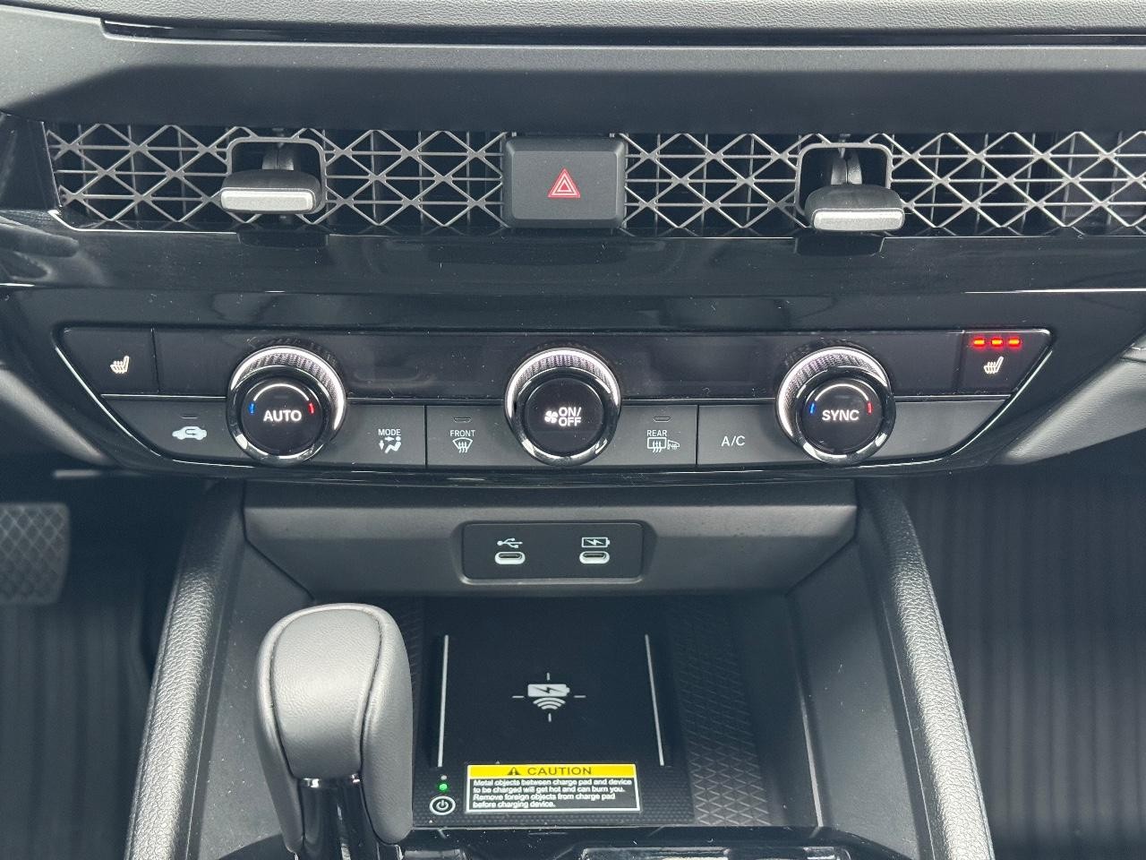 Honda Accord Hybrid Vehicle Full-screen Gallery Image 14