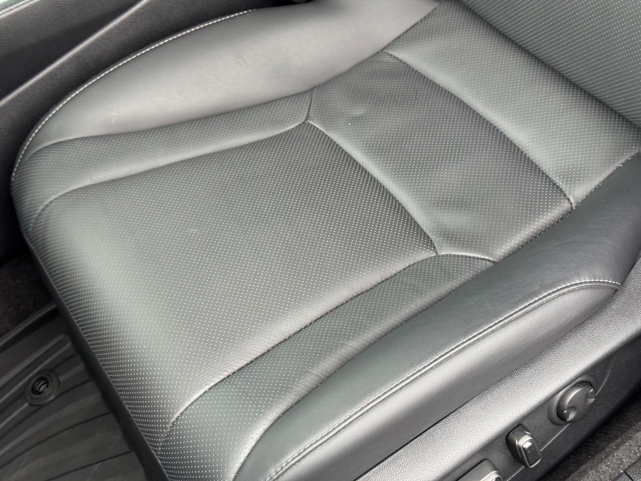 Honda Accord Hybrid Vehicle Full-screen Gallery Image 25