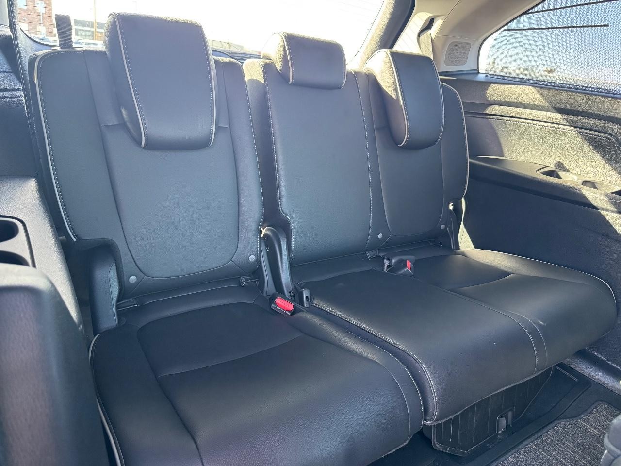 Honda Odyssey Vehicle Full-screen Gallery Image 11