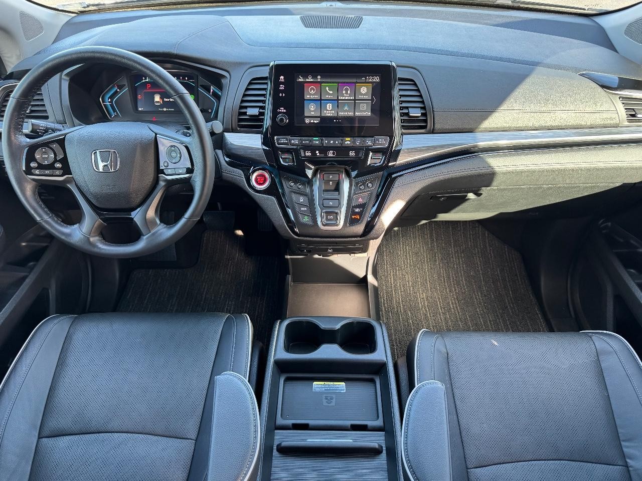 Honda Odyssey Vehicle Full-screen Gallery Image 12