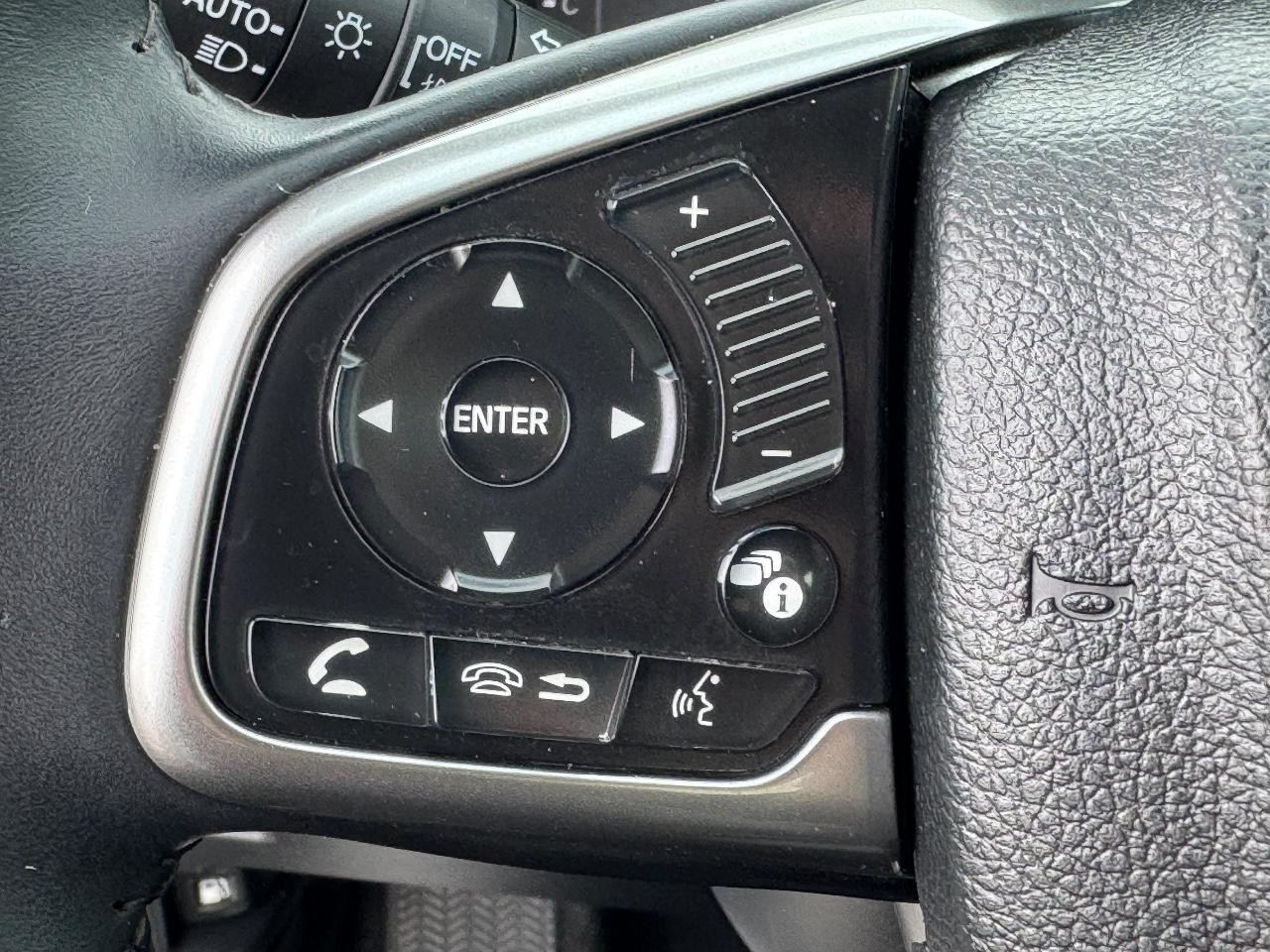 Honda CR-V Vehicle Full-screen Gallery Image 20