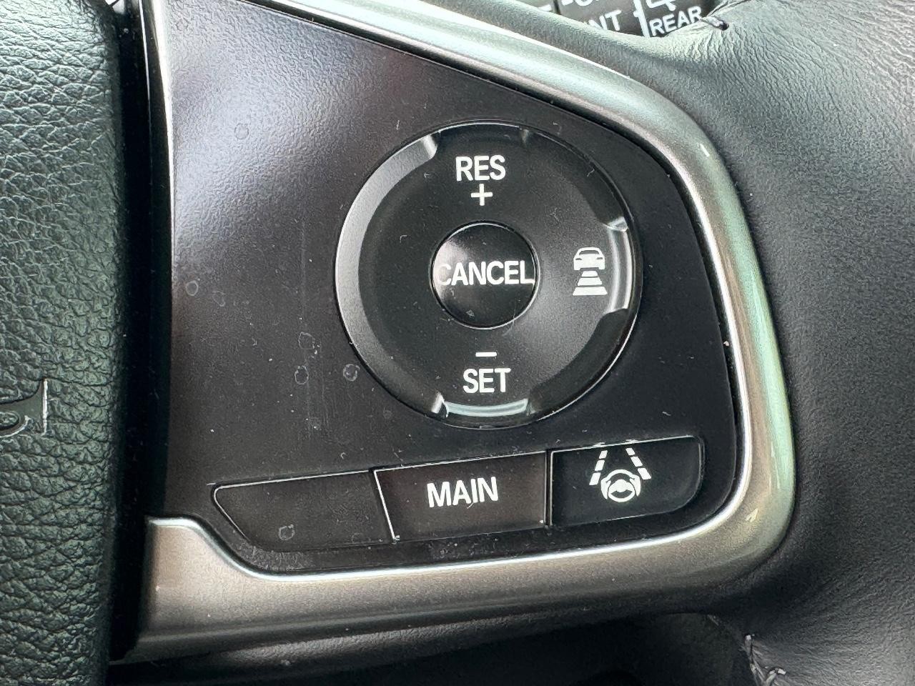 Honda CR-V Vehicle Full-screen Gallery Image 21