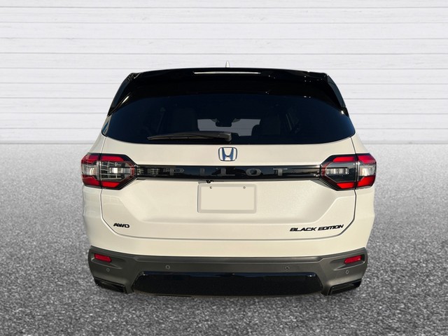 Honda Pilot Vehicle Full-screen Gallery Image 04