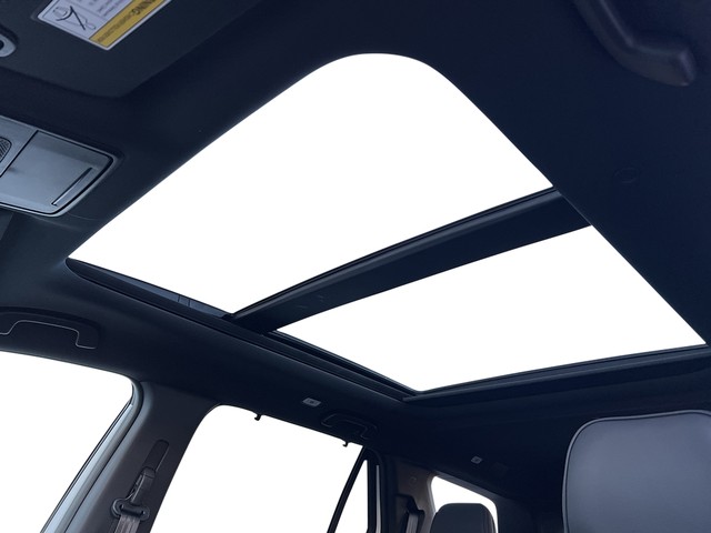 Honda Pilot Vehicle Full-screen Gallery Image 18