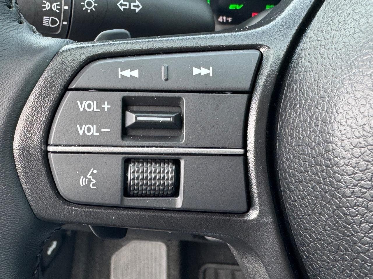 Honda Accord Hybrid Vehicle Full-screen Gallery Image 21