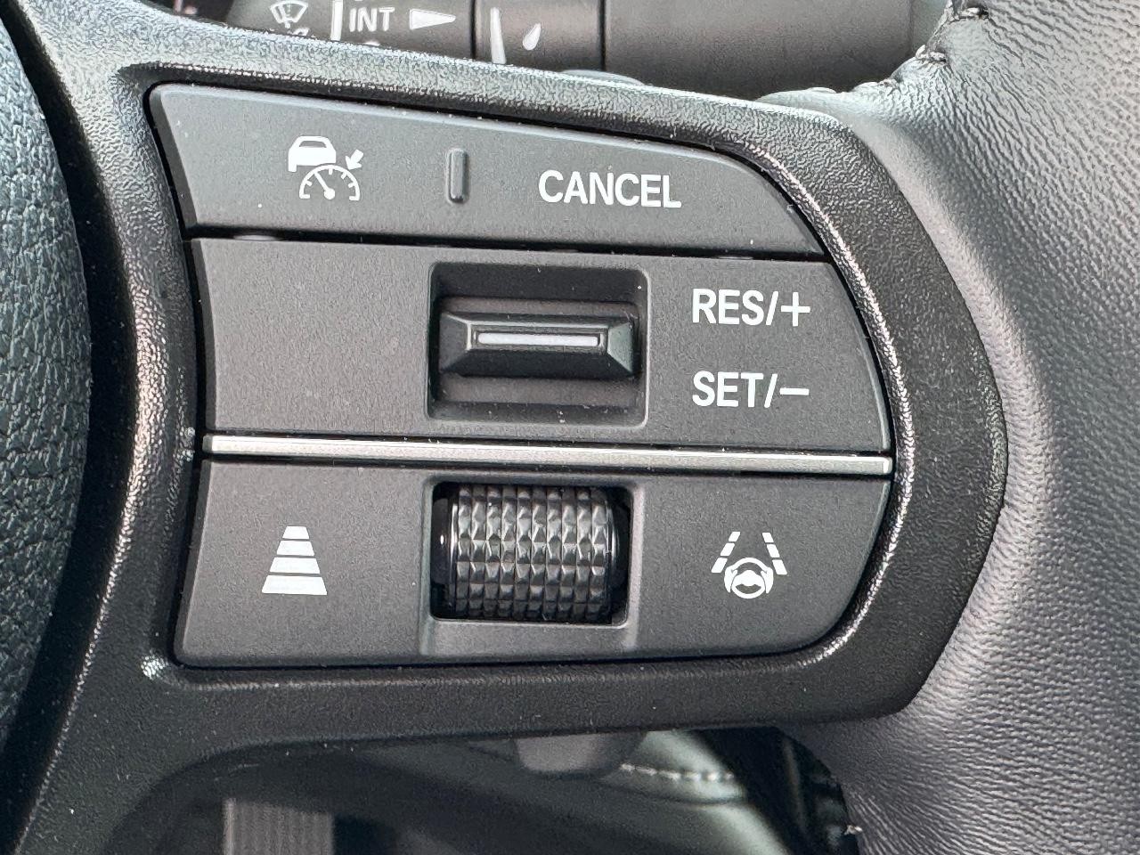 Honda Accord Hybrid Vehicle Full-screen Gallery Image 22