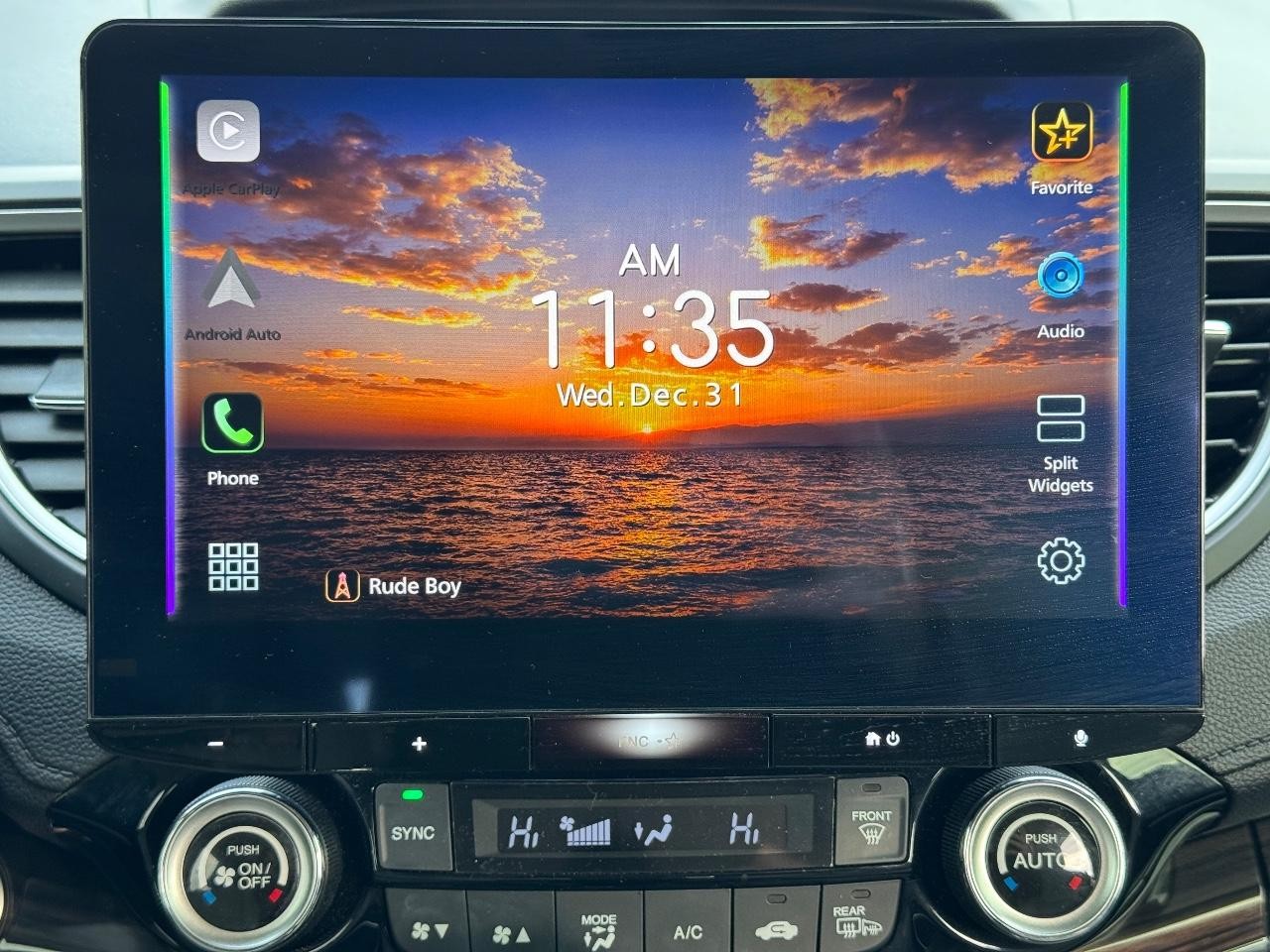 Honda CR-V Vehicle Full-screen Gallery Image 13