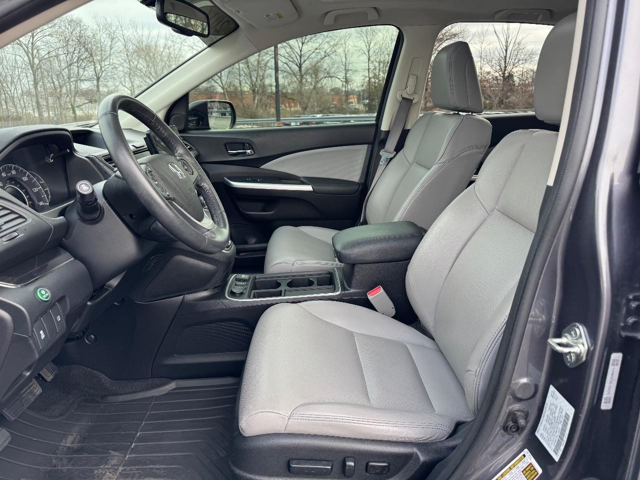 Honda CR-V Vehicle Full-screen Gallery Image 17