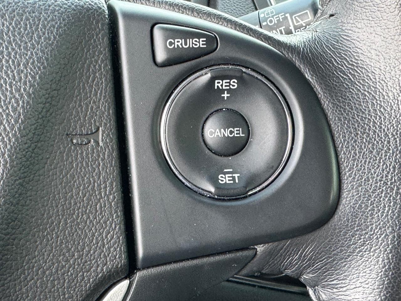 Honda CR-V Vehicle Full-screen Gallery Image 21