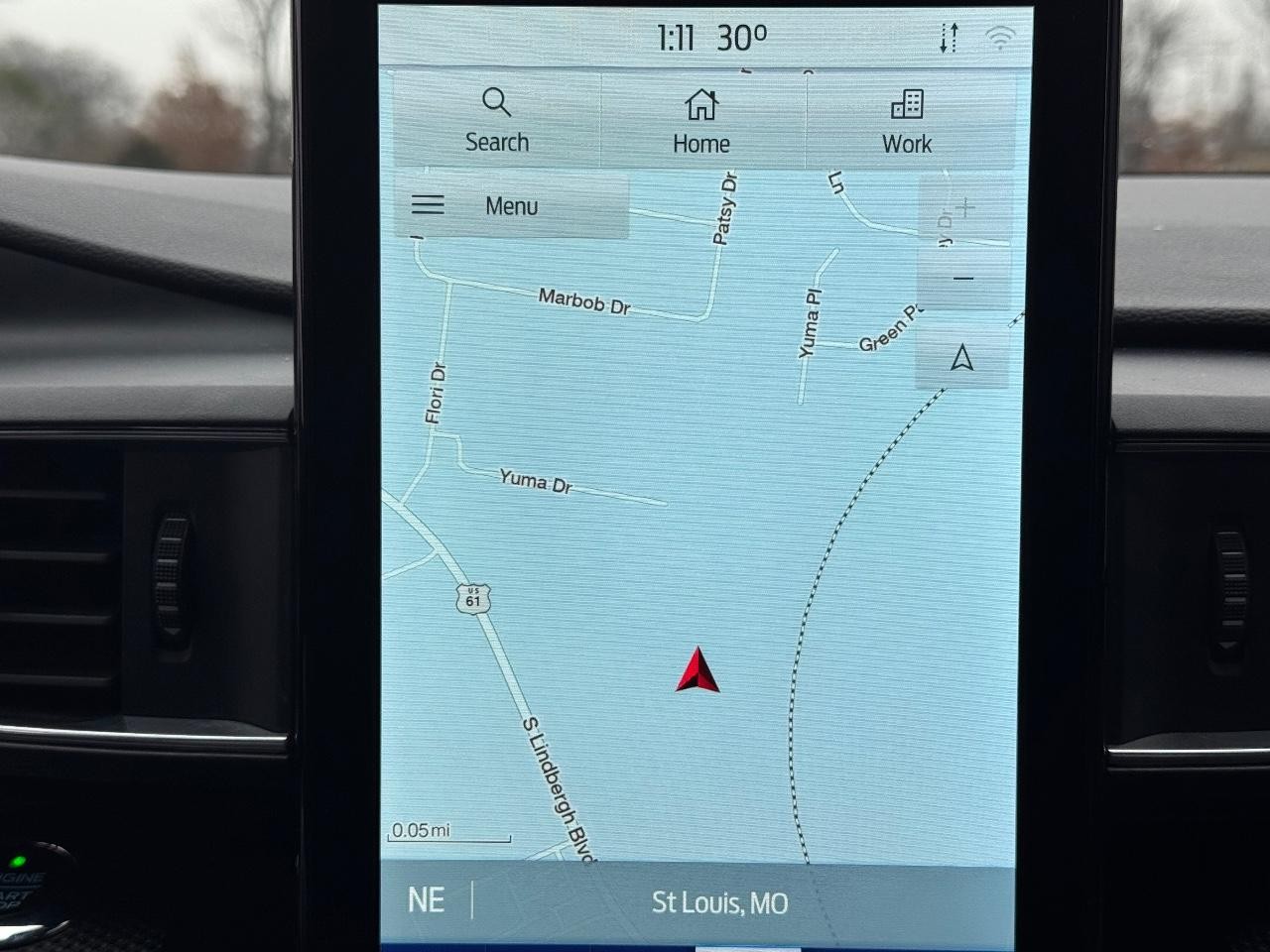 Ford Explorer Vehicle Full-screen Gallery Image 26