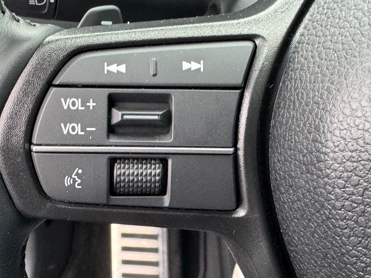 Honda Accord Hybrid Vehicle Full-screen Gallery Image 21