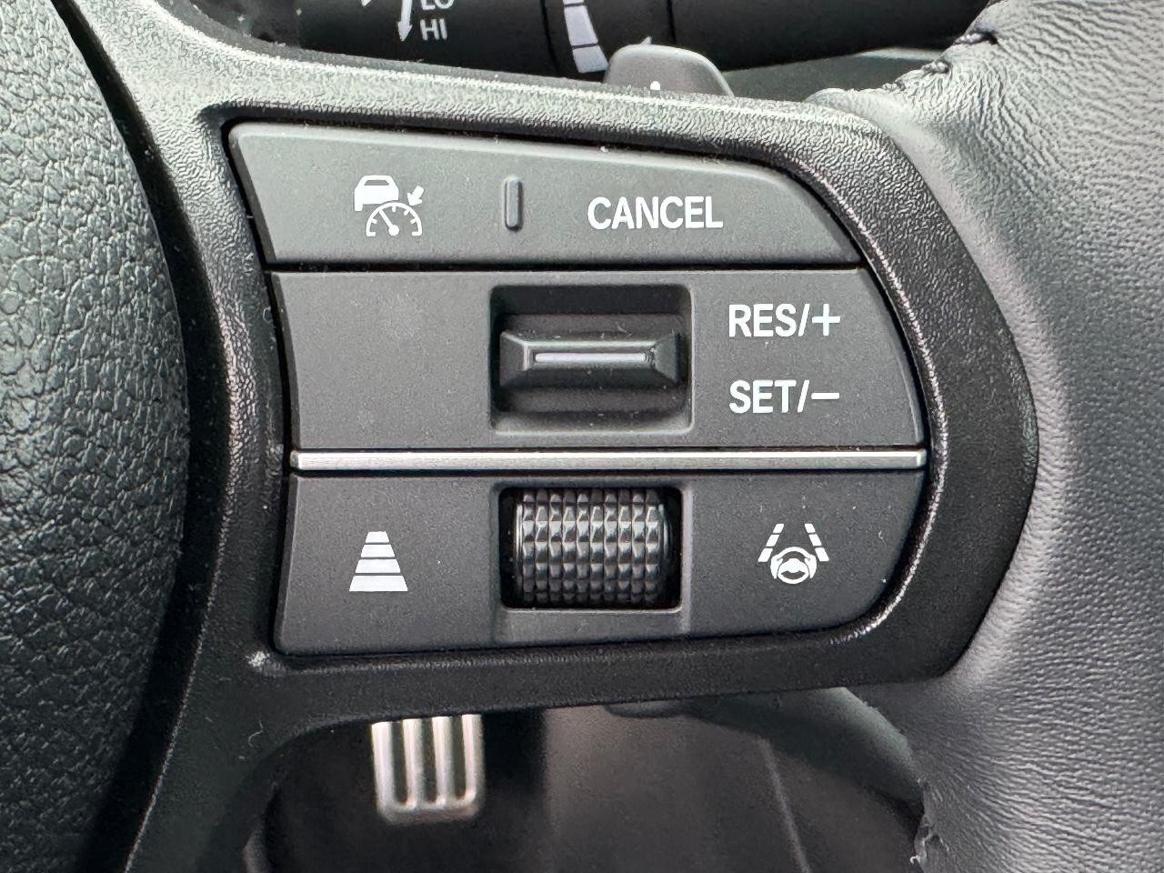 Honda Accord Hybrid Vehicle Full-screen Gallery Image 22